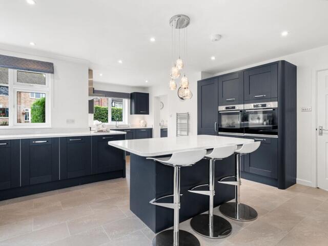 House for sale in Mill End, Green Close