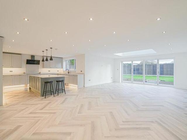 House for sale in Knowle, Knowle