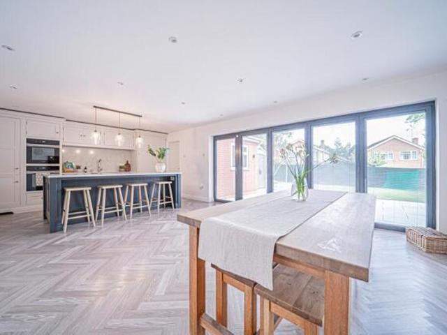 House for sale in Knowle, Knowle