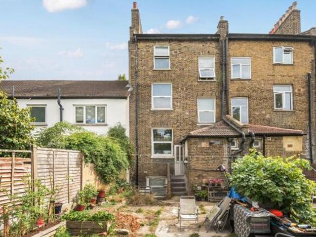 House for sale in London Borough of Lewisham, New Cross
