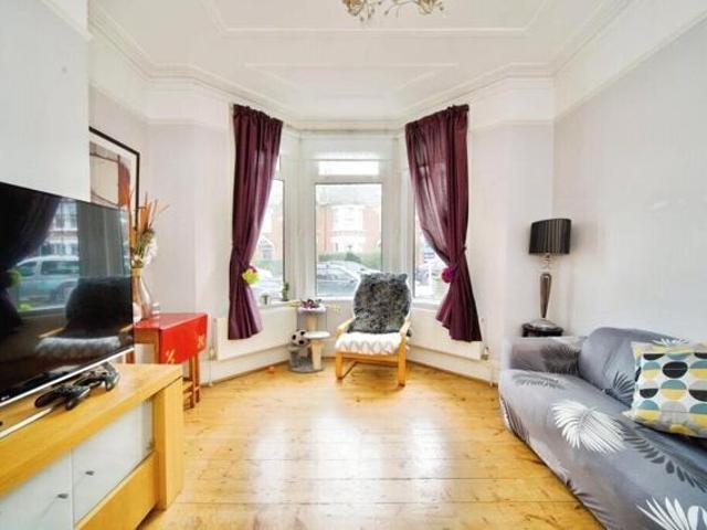 House for sale in New Southgate, Greater London