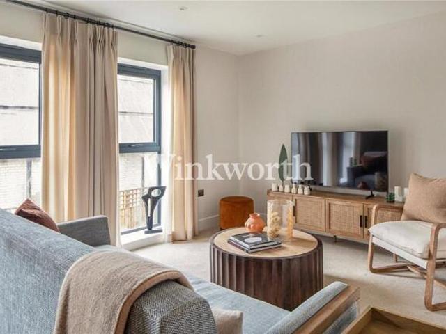 House for sale in Greater London