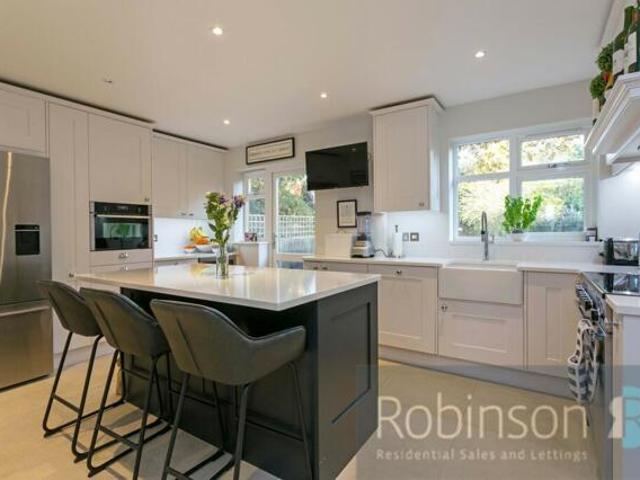 House for sale in Maidenhead, Bray Wick