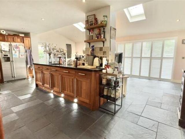 House for sale in Moreton, Overchurch Hill