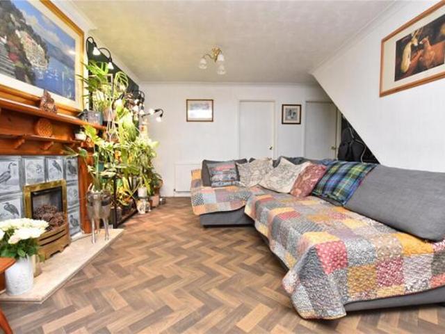 House for sale in West Ardsley, Tingley