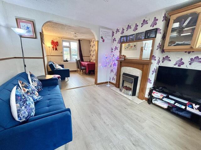 House for sale in Cilybebyll, Alltwen