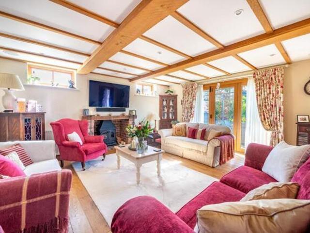 House for sale in Chipping Hill, Essex