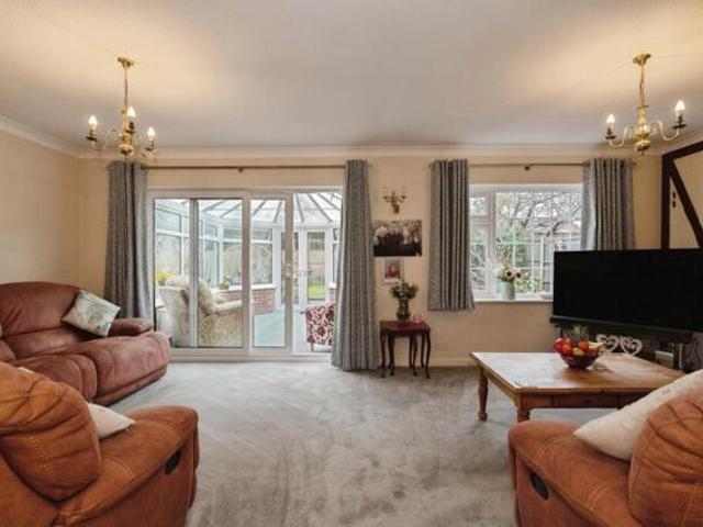 House for sale in Hawkwell, Barling