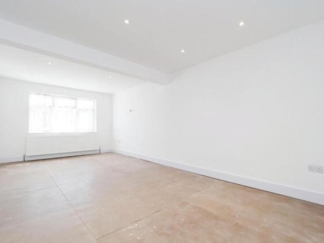 House for sale in Romford, Havering