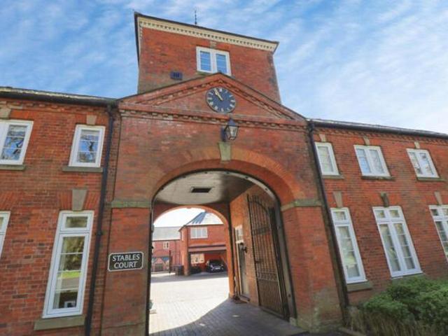 House for sale in Newton, New Bilton