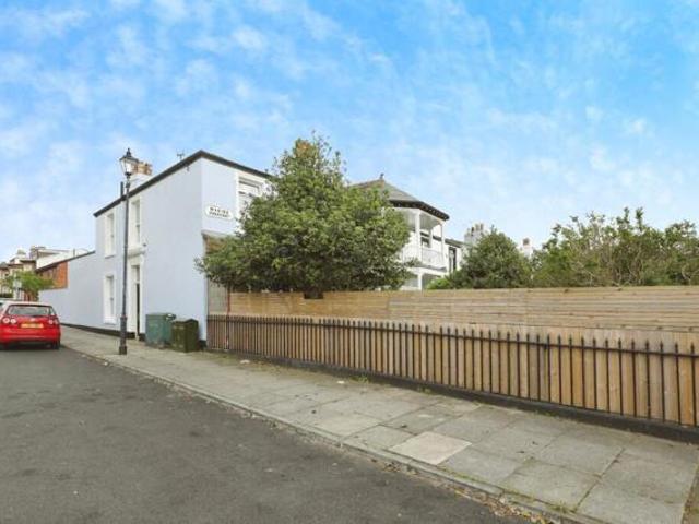 House for sale in Sefton, Waterloo