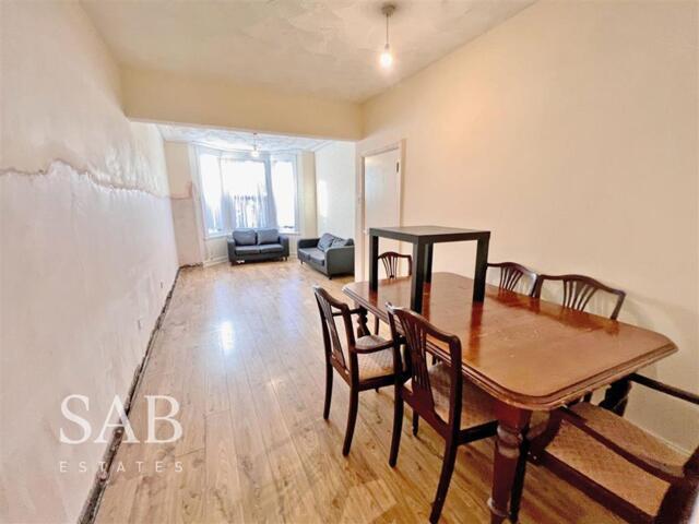 House for sale in London Borough of Ealing, Greater London