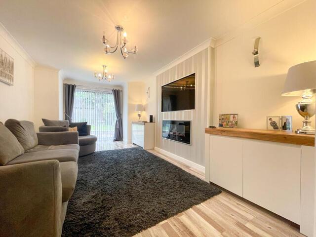 House for sale in Warfield, Newell Green