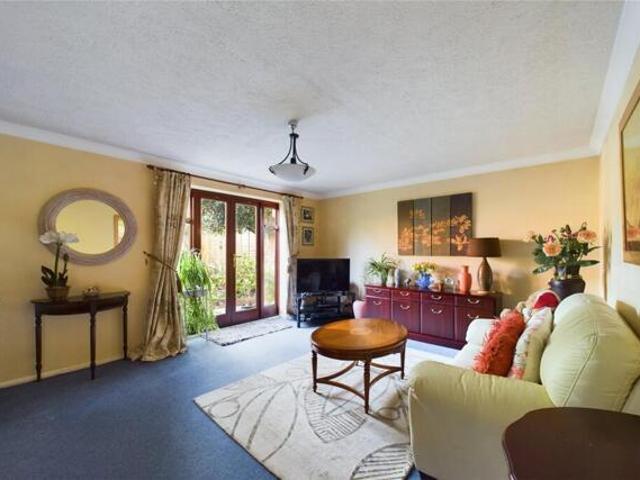 House for sale in Warfield, Newell Green