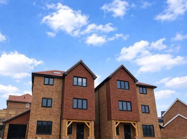House for sale in Mortimer, West Berkshire