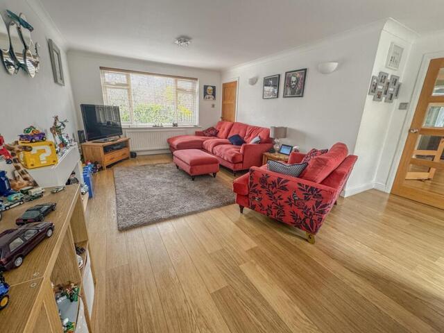 House for sale in Oakley, Merley