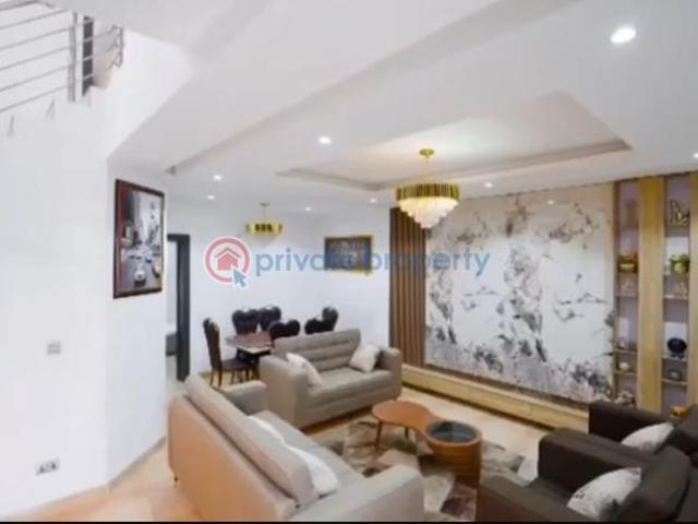 House for sale in Surulere , Surulere