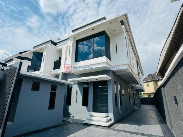 House for sale in Lagos, Ikeja 