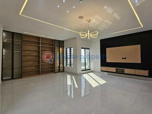 House for sale in Eti Osa, Abuja