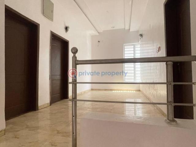 House for sale in Eti Osa, Lagos