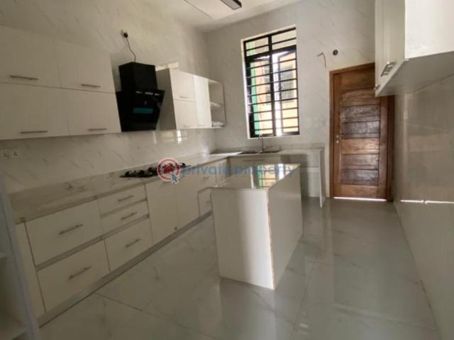 House for sale in Eti Osa, Lagos