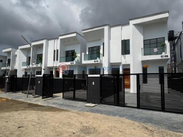 House for sale in Eti Osa, Lagos