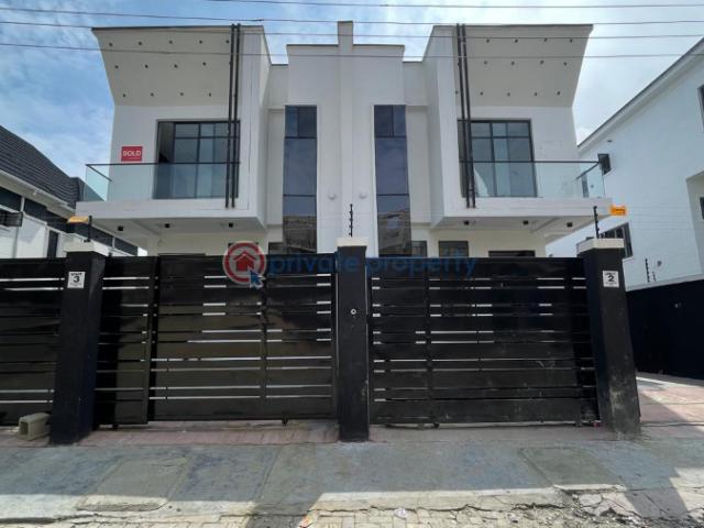 House for sale in Eti Osa, Lagos