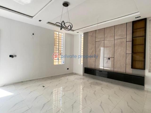 House for sale in Eti Osa, Lagos