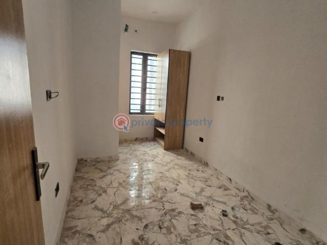 House for sale in Eti Osa, Lagos