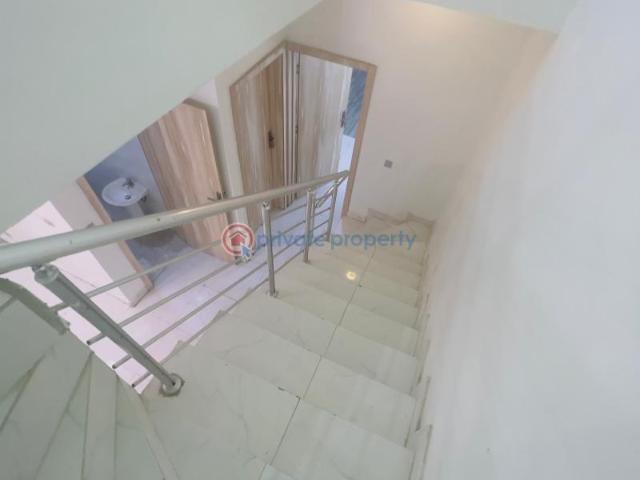 House for sale in Lagos, Lekki