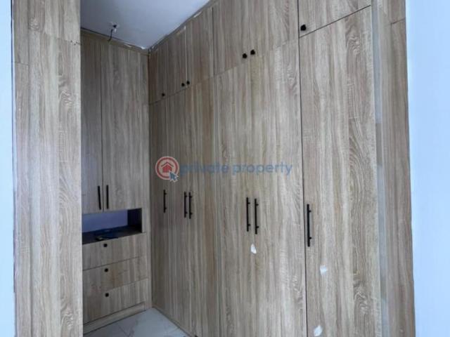 House for sale in Eti Osa, Lagos