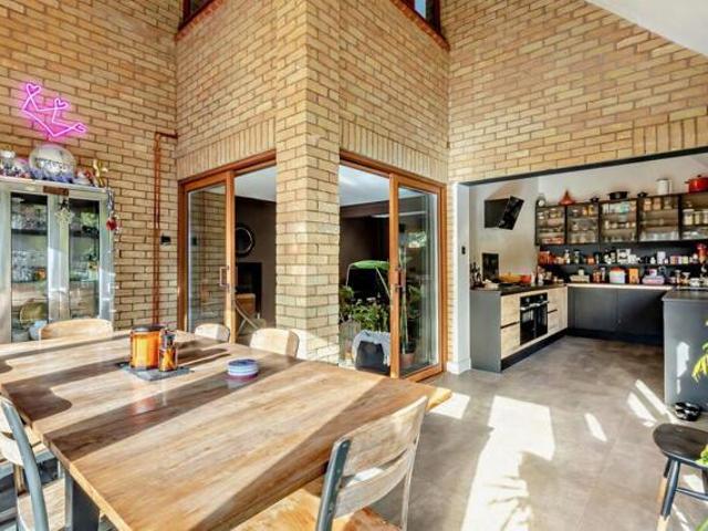 Room for sale in Ortongate Centre, Peterborough