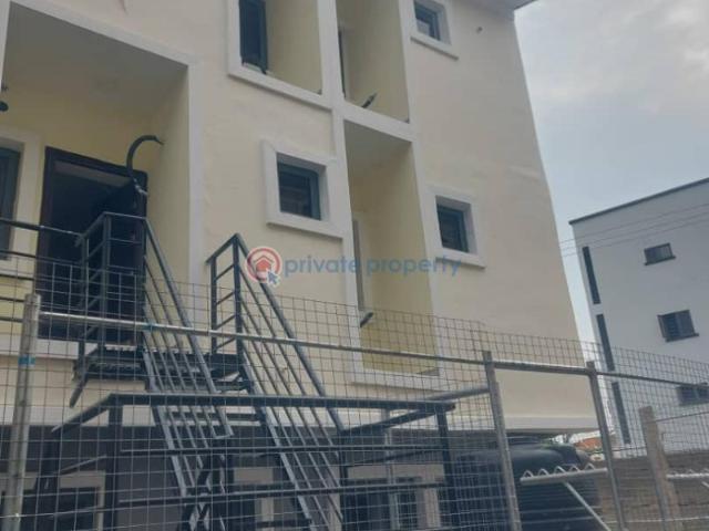 House for sale in Surulere