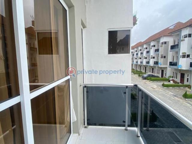 House for sale in Eti Osa, Lagos