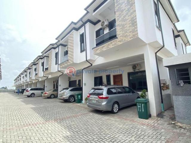 House for sale in Eti Osa, Lagos