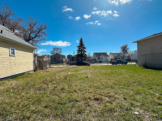Land for sale in East St. Paul, Manitoba