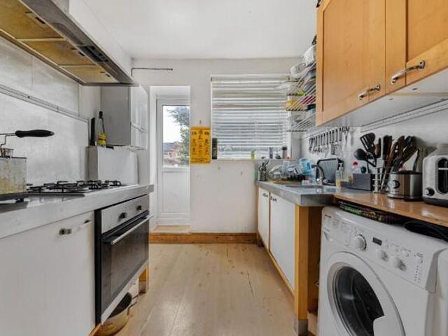 Apartment for sale in Croydon, Selhurst
