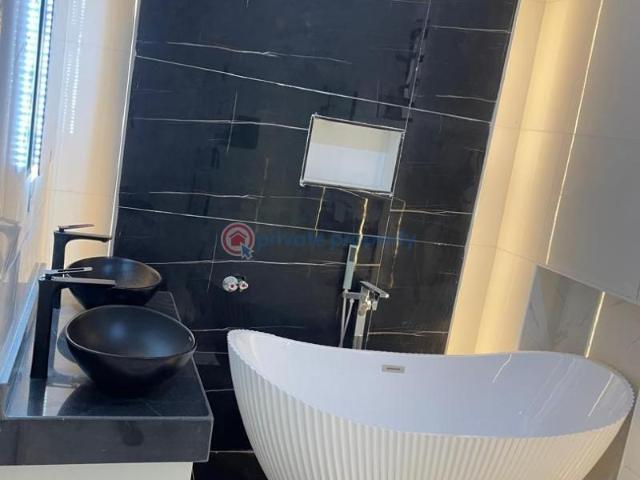 House for sale in Eti Osa, Lagos