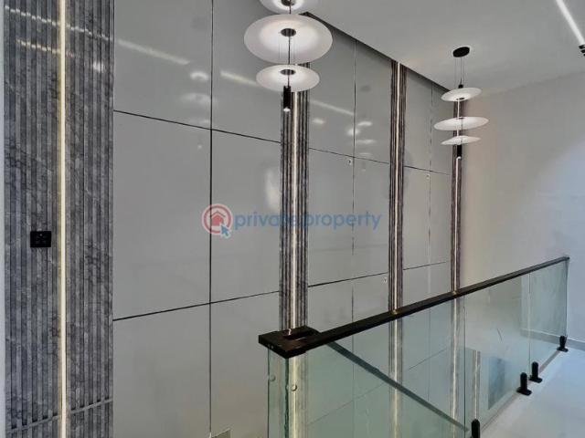 House for sale in Eti Osa, Lagos