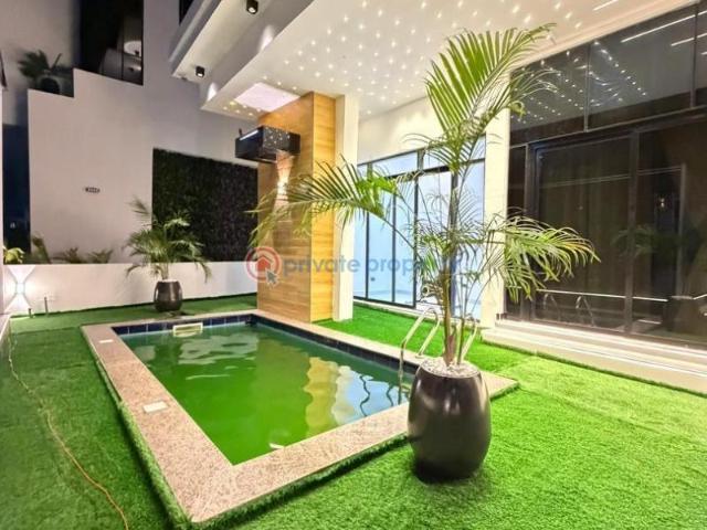 House for sale in Eti Osa, Lagos