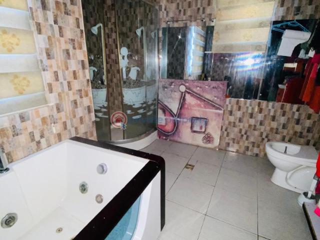 House for sale in Eti Osa, Lagos