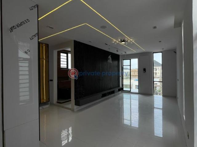 House for sale in Lagos, Lekki
