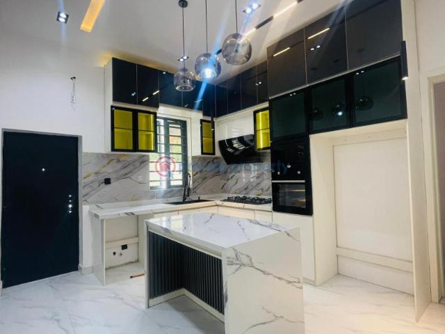 House for sale in Lagos, Lekki
