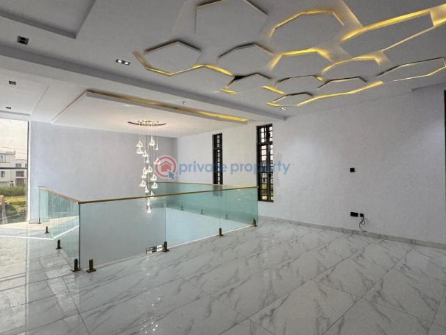 House for sale in Eti Osa, Lagos