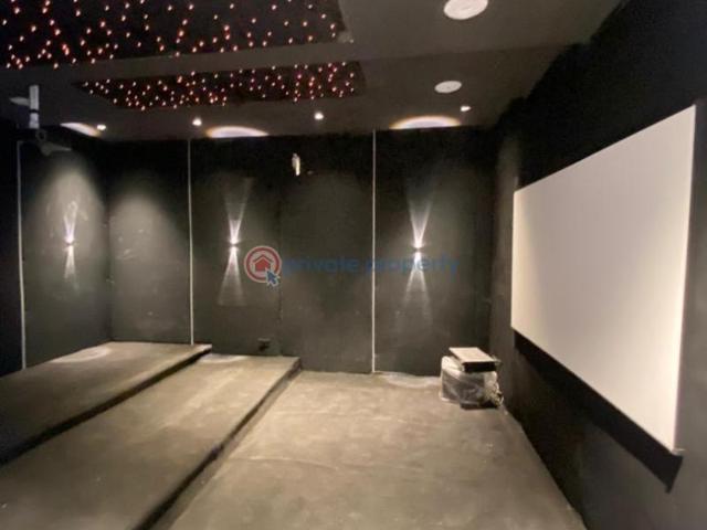 House for sale in Eti Osa, Lagos