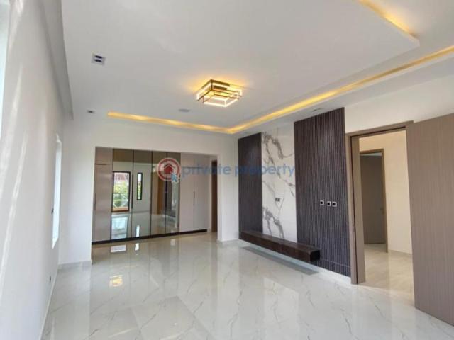 House for sale in Eti Osa, Lagos