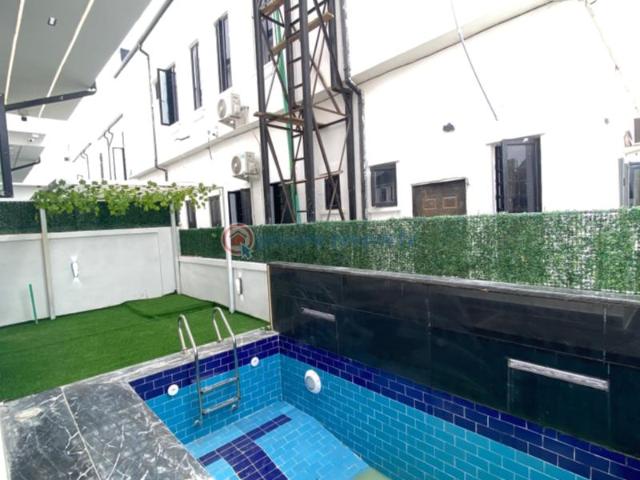 House for sale in Eti Osa, Lagos