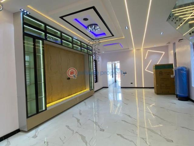 House for sale in Eti Osa, Lagos