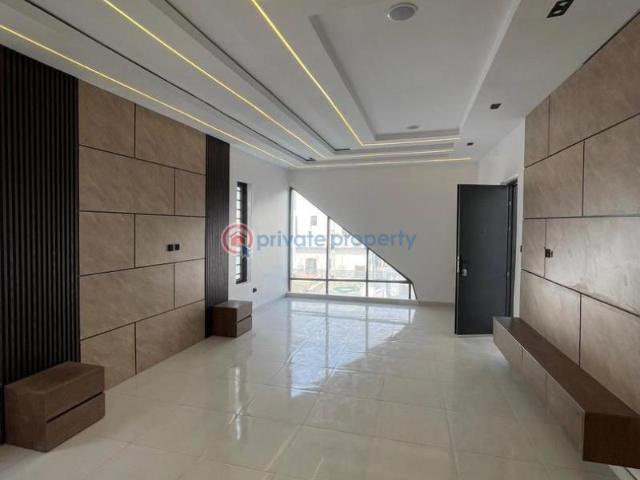 House for sale in Eti Osa, Lagos