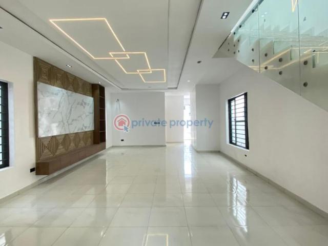 House for sale in Eti Osa, Lagos